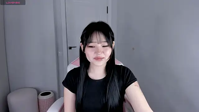 hee_young11's cam snapshot