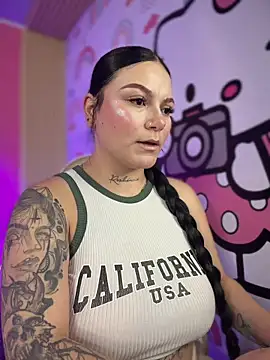 Megaan__More's cam snapshot