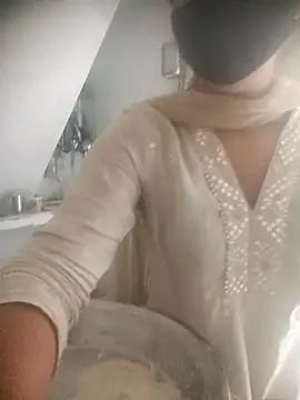 aishwarya_sunkisser's cam snapshot