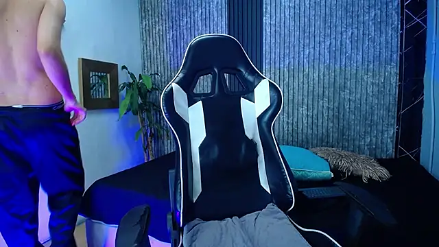 Mike_0233_ live sex cam