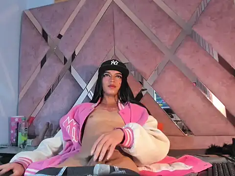 MeghanQueen__ live sex cam