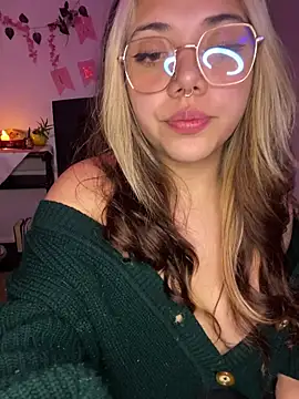 Paulette_Blanche live sex cam