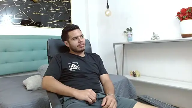 Trevor_Ash's cam snapshot