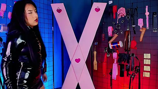 Alice_and_rose_bdsm_'s cam snapshot