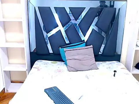 Yander_0's cam snapshot