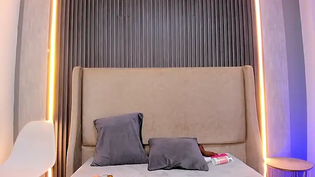 AishaValcazar's cam snapshot