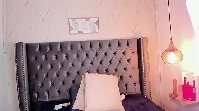 Kim_Blane's cam snapshot