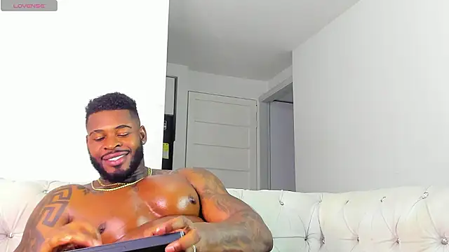 Makonneen live sex cam