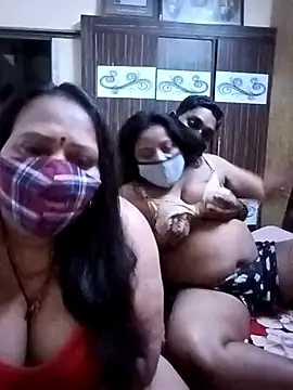 LoveOnStream's cam snapshot