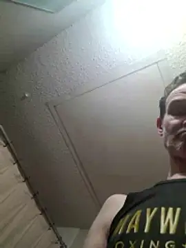 Drewpackn8's cam snapshot