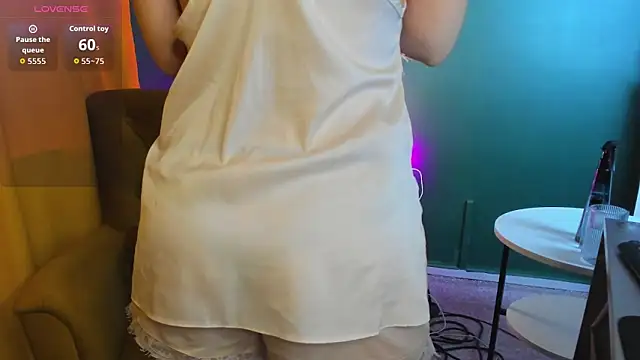 Amily_Warren's cam snapshot