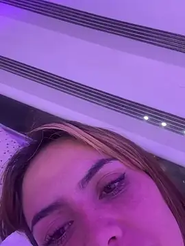 Lorraine_Leon's cam snapshot