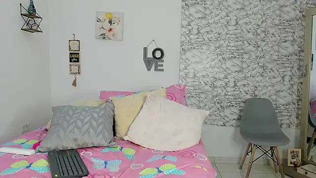 Canhela1's cam snapshot