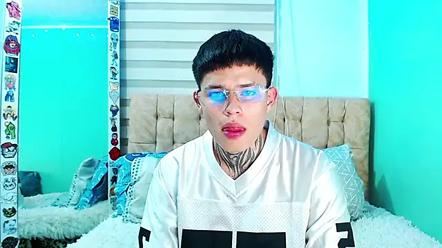 _justinmoon2 live sex cam