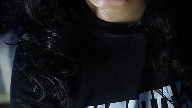 -AyeshaSinghania-'s cam snapshot