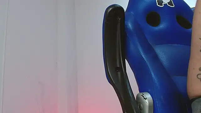 Joeysexx2 live sex cam