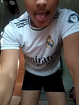 yourcrush0123 live sex cam