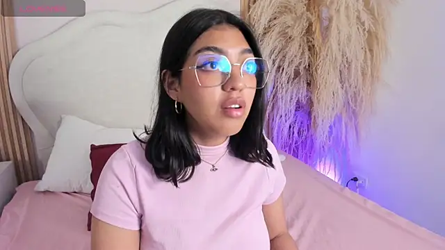 rebeca_taylor's cam snapshot