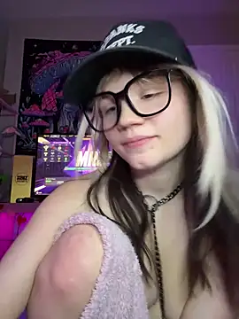 Cutiepiespanks live sex cam