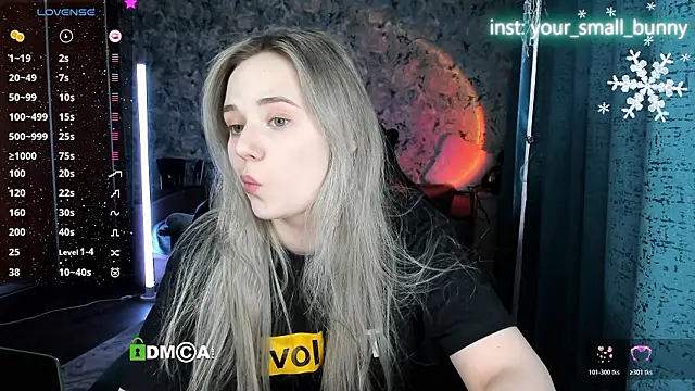 Your_small_bunny's cam snapshot