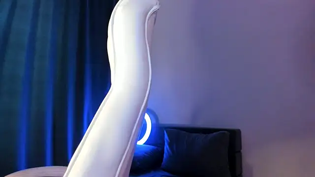 akura011 live sex cam