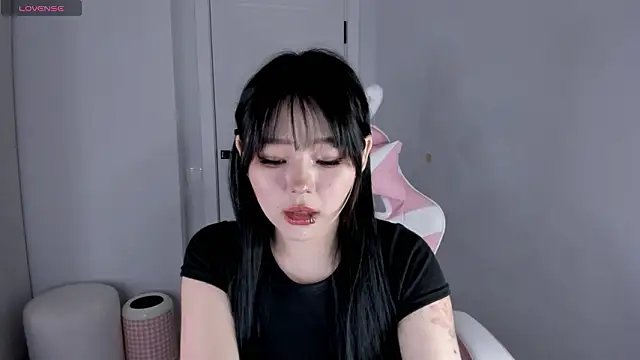 hee_young11 live sex cam
