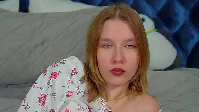 LiliLinn live sex cam