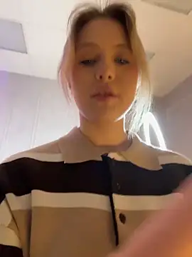 CaitlinSugar's cam snapshot