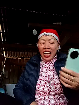 Agnes-baby's cam snapshot