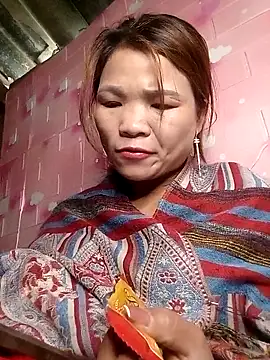 maymay-2000's cam snapshot