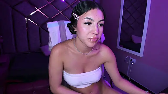 Poly_Sasha_'s cam snapshot