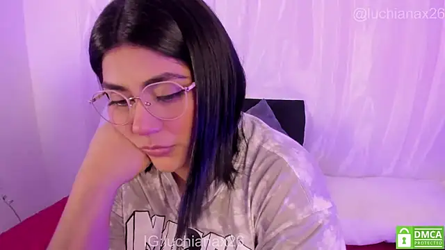 lucy26_'s cam snapshot