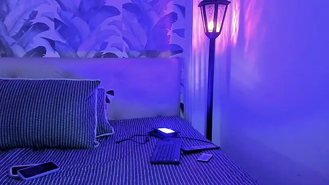 Sami_Evanns's cam snapshot