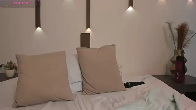 emma_fhox's cam snapshot