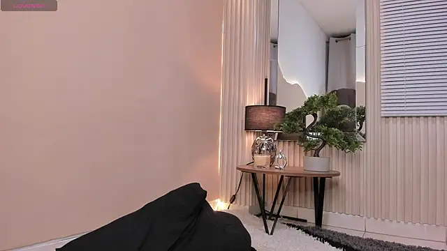 Thristan_Leones live sex cam