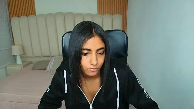 shaneelle live sex cam