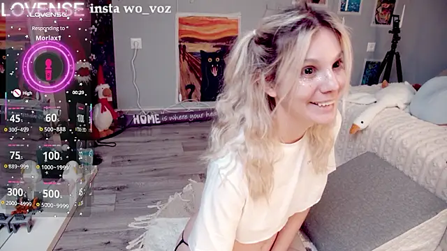 Careful_i_bite live sex cam