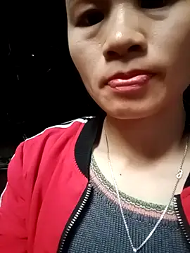 l_kiss's cam snapshot