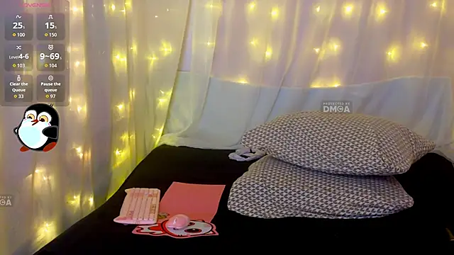 KatrinRayJoy live sex cam