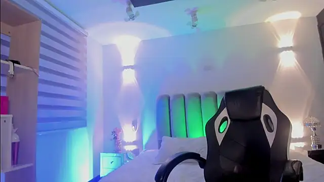 allicemackenzie live sex cam