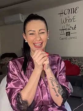 IRISWHITE17 live sex cam