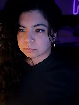 kimmiakiss22 live sex cam