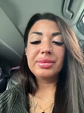 RuslanaXX live sex cam