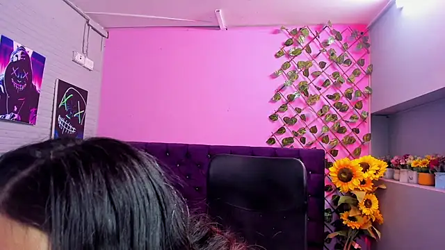 liany_taylor's cam snapshot