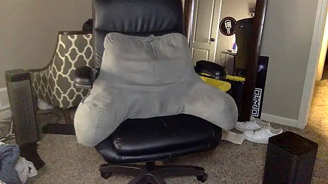 ShimmyLoe's cam snapshot