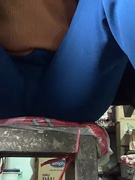 YANINA120 live sex cam