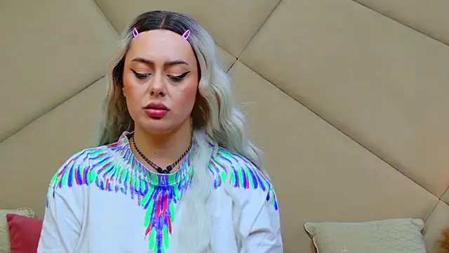 ChloeFrost's cam snapshot