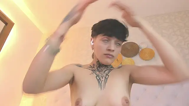 b3k_afrodict's cam snapshot