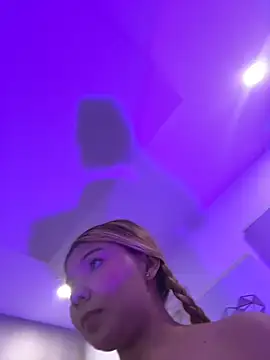 Gab_0212's cam snapshot