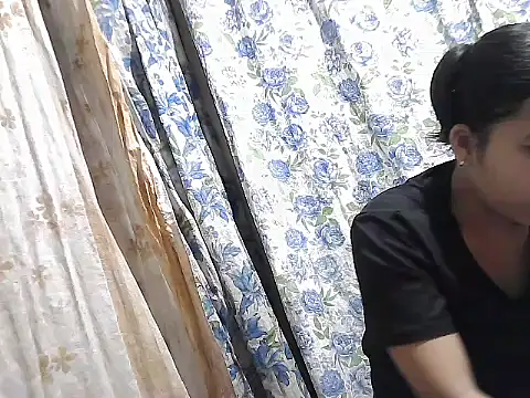 pinaycummer12's cam snapshot